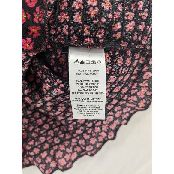 Paper Crane Camisole Tank Top M Red Floral Slim Fit Scoop Layering Top Summer - Picture 4 of 8